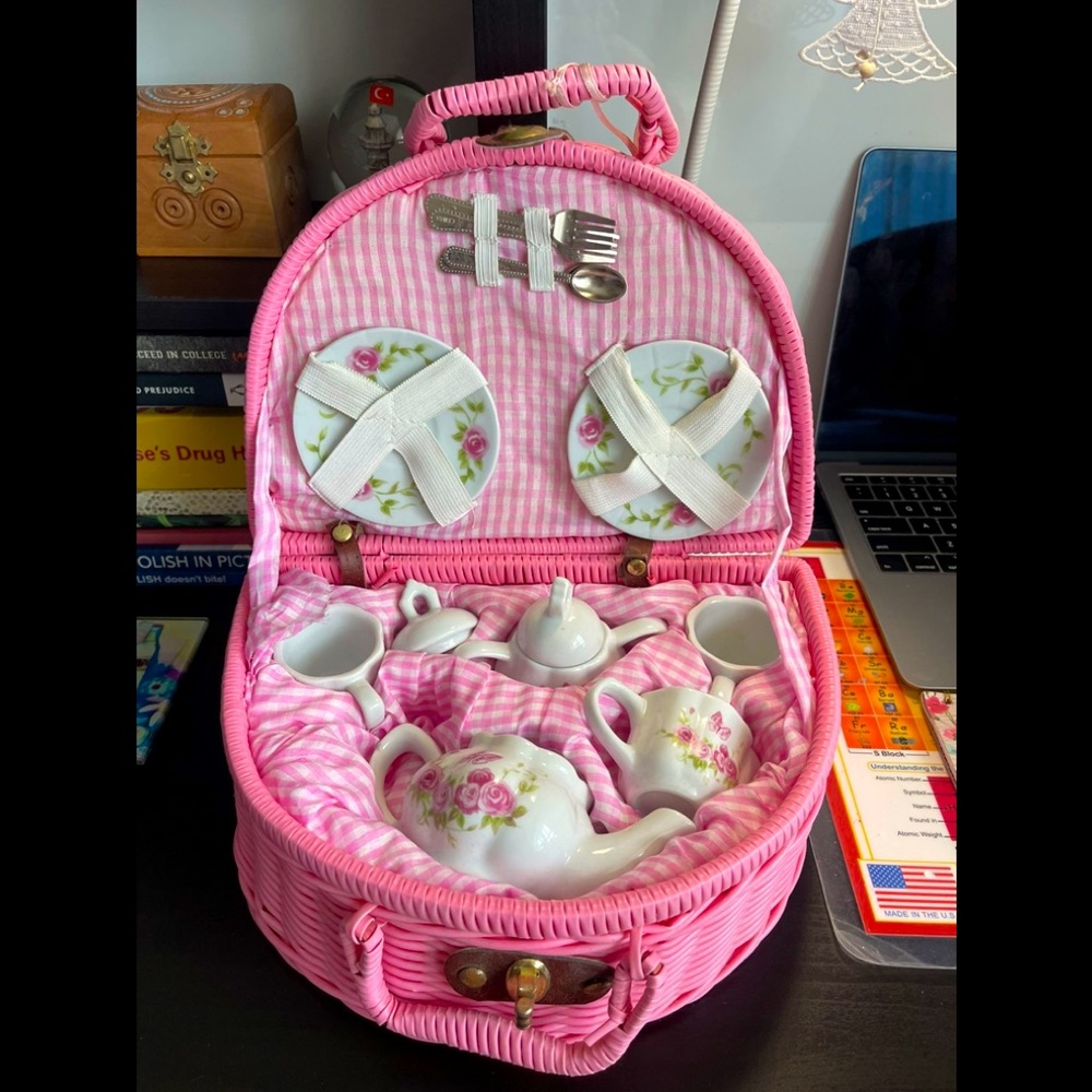 Rose tea set for children💗🫖☕️